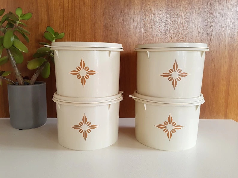 Vintage Set of 3 Harvest Colors Tupperware Containers With Lids EXCELLENT  COND