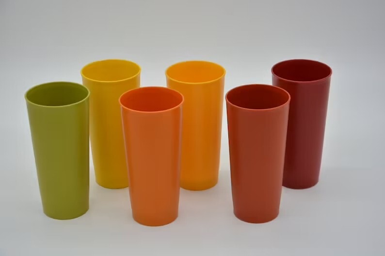 Lot of 8 Vintage 1970's Tupperware Cups - antiques - by owner -  collectibles sale - craigslist