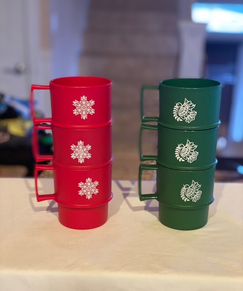 2 SETS OF Vintage Christmas Tupperware Green & Red Stacking Mugs with Lids  $45.00 - PicClick